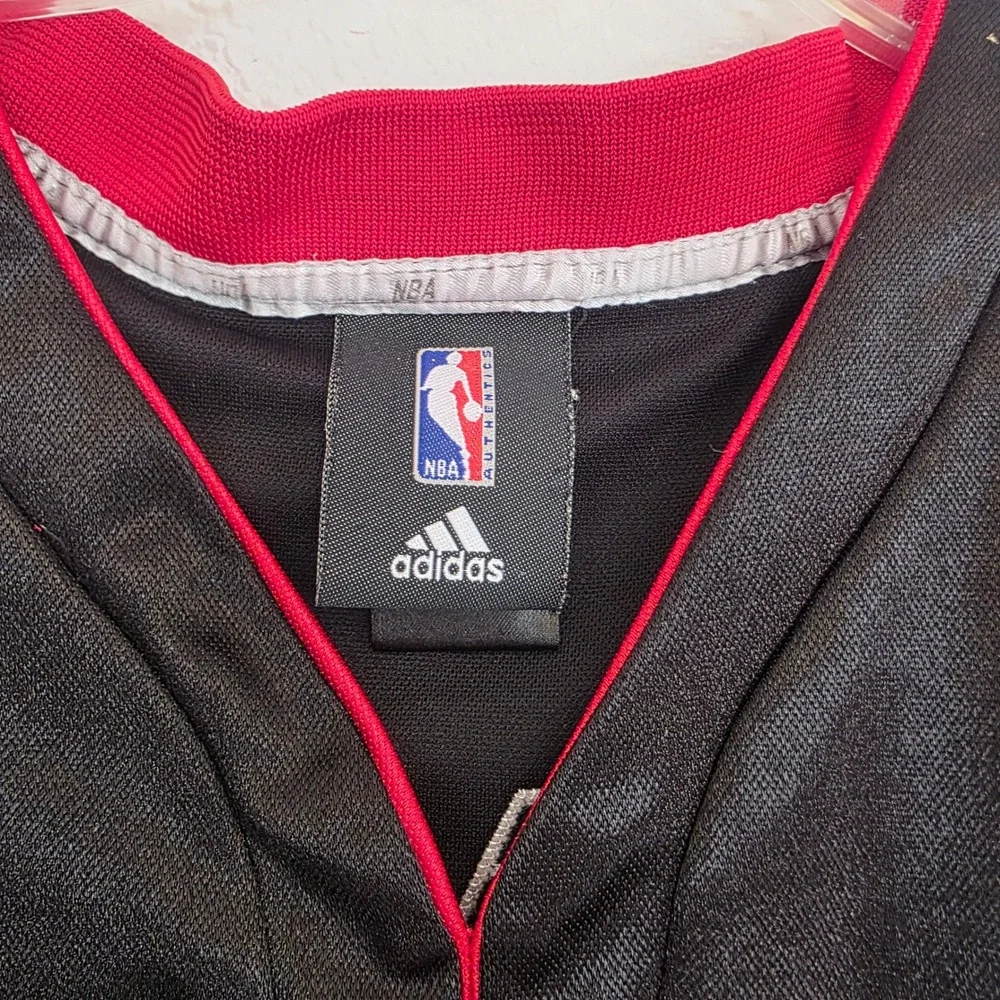 LeBron James Miami Heat Adidas Basketball Jersey‎ Mens Size 50 Black Red